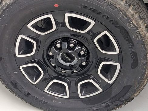 New 2025 Ford F350 Platinum w/ FX4 Off-Road Package image 5