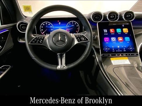 Used 2026 Mercedes-Benz GLC 300 4MATIC image 6