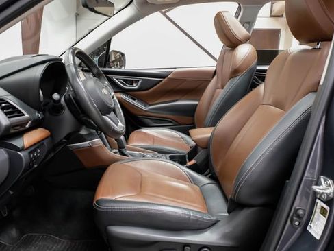 Used 2023 Subaru Forester Touring image 4