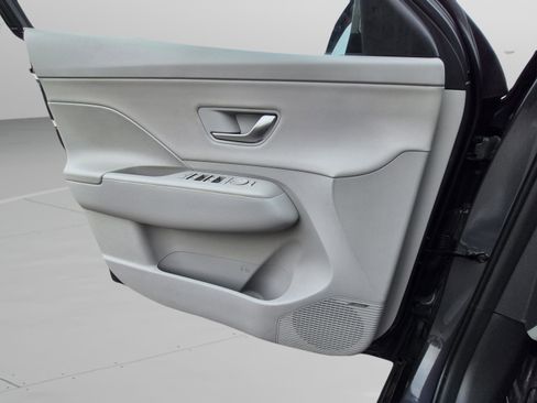 Certified 2024 Hyundai Kona Limited AWD/4WD image 23