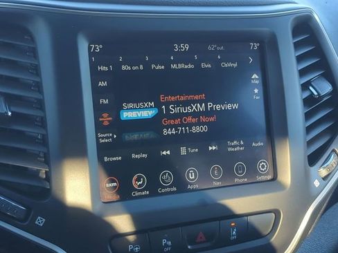 Used 2023 Jeep Cherokee Altitude Lux AWD/4WD image 17