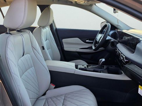 New 2026 Nissan Sentra SL w/ Floor Mat Package FWD image 11