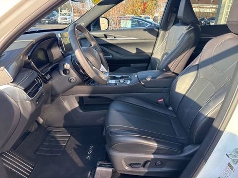 Certified 2025 INFINITI QX60 Luxe w/ Black Edition image 10