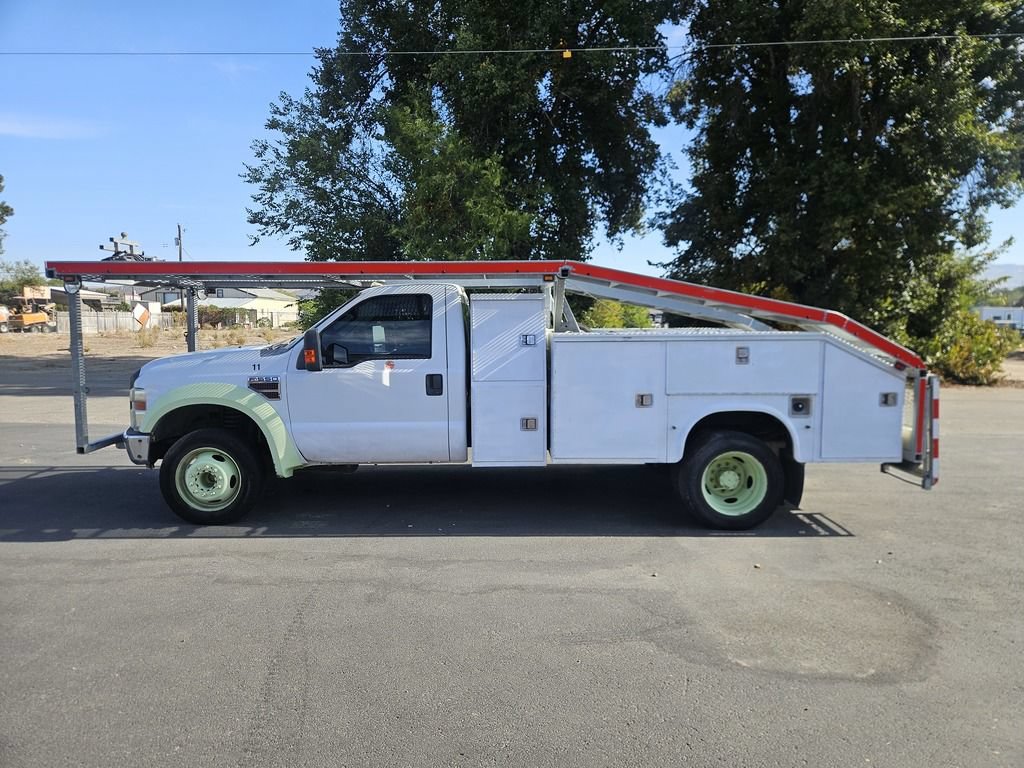 Used 2008 Ford F550 2WD Regular Cab Super Duty image 3