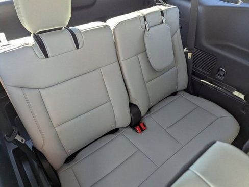 New 2025 Ford Explorer Active w/ Active Comfort Package image 13