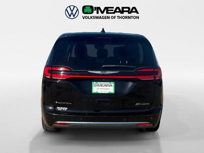 Used 2024 Chrysler Pacifica Limited