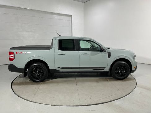 Used 2024 Ford Maverick Lariat w/ FX4 Off-Road Package AWD/4WD image 33