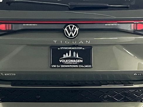 New 2026 Volkswagen Tiguan SEL R-Line image 36