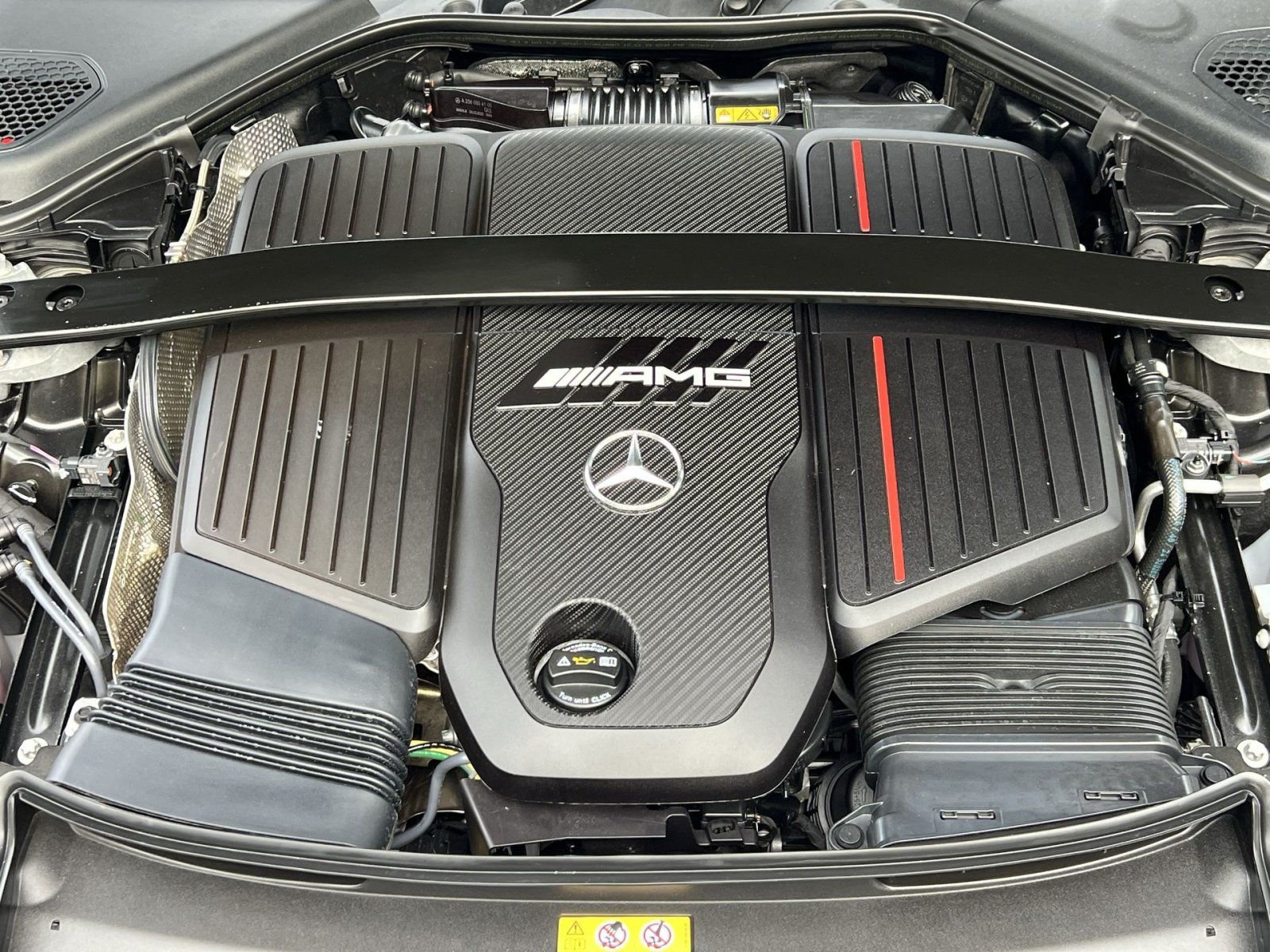 Certified 2025 Mercedes-Benz E 53 AMG e 4MATIC Sedan w/ Multicontour Seating Package image 34
