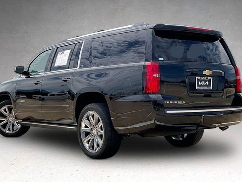 Used 2016 Chevrolet Suburban LTZ RWD image 4