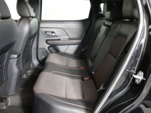 Used 2025 Nissan Kicks SR FWD image 17