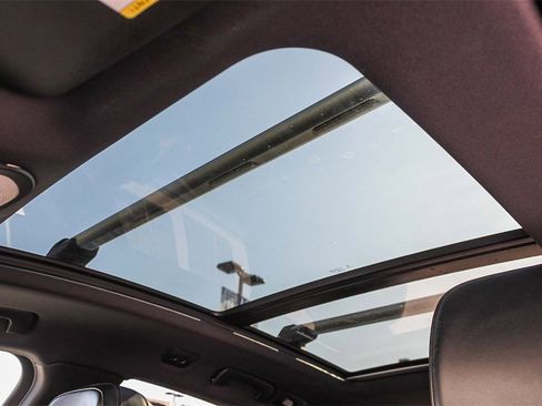 Used 2017 Porsche Macan S image 31