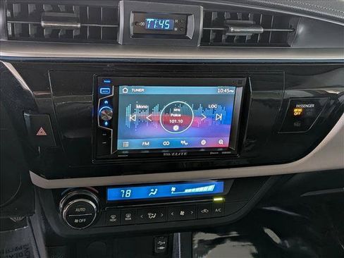 Used 2014 Toyota Corolla LE FWD image 13