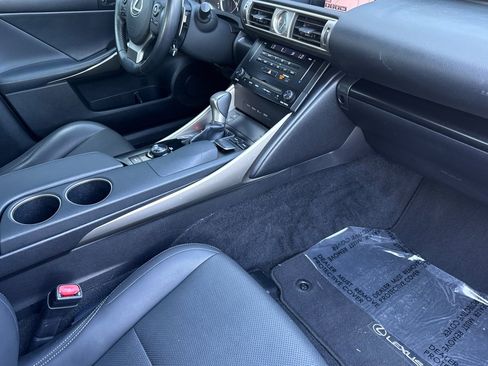 Used 2014 Lexus IS 350 image 19