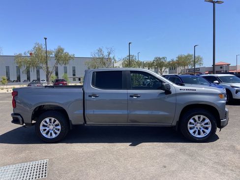 Used 2022 Chevrolet Silverado 1500 Custom w/ LPO, Dark Essentials Package RWD image 2