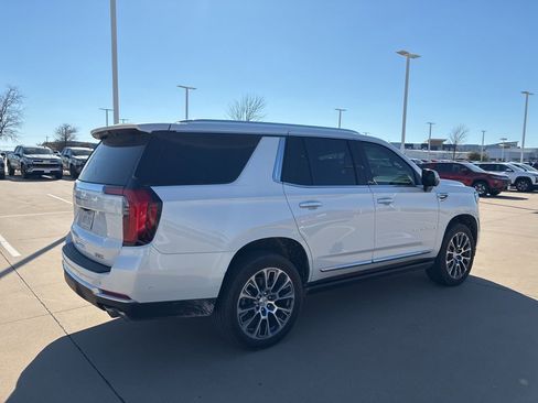 Used 2025 GMC Yukon Denali w/ Denali Reserve Package image 4