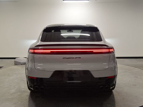 Certified 2026 Porsche Cayenne GTS AWD/4WD image 6