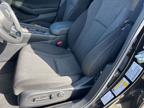 Used 2023 Honda Accord EX image 10