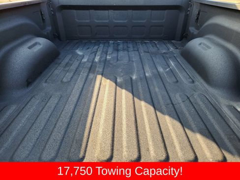 Used 2025 RAM 2500 Big Horn AWD/4WD image 44