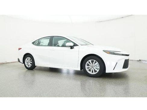New 2026 Toyota Camry LE image 28