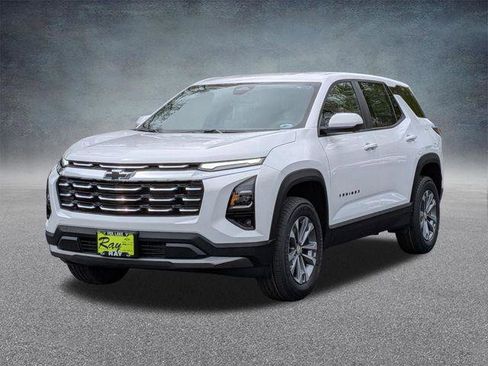 New 2026 Chevrolet Equinox LT FWD image 8