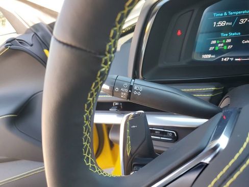 Used 2025 Chevrolet Corvette Stingray image 31