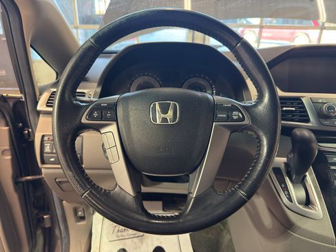 Used 2013 Honda Odyssey EX-L image 16