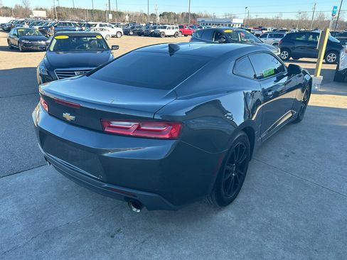 Used 2016 Chevrolet Camaro LT RWD image 5