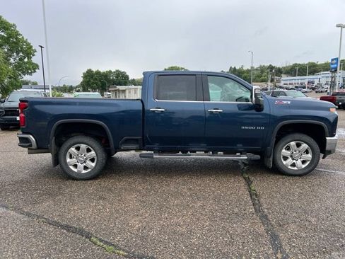 Used 2020 Chevrolet Silverado 3500 LTZ AWD/4WD image 9