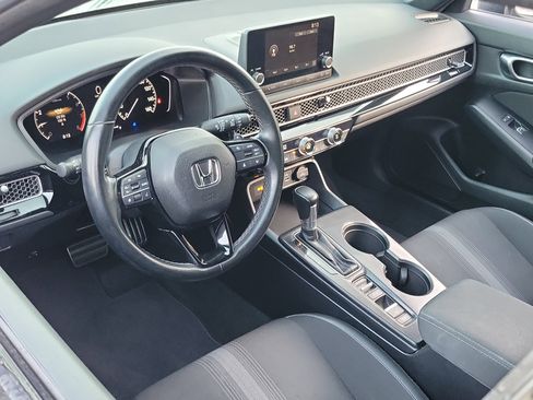 Used 2023 Honda Civic Sport image 5