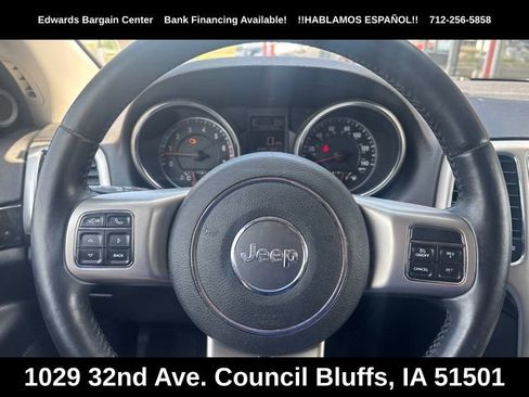 Used 2012 Jeep Grand Cherokee Laredo AWD/4WD image 17