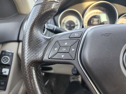 Used 2012 Mercedes-Benz C 300 4MATIC Sedan image 33