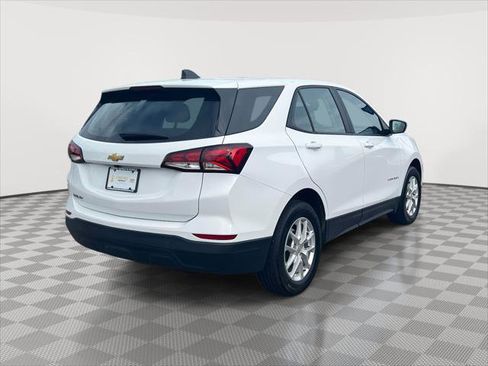 Used 2024 Chevrolet Equinox LS image 5