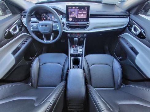 Used 2025 Jeep Compass Limited AWD/4WD image 24