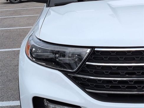 Certified 2024 Ford Explorer XLT w/ Equipment Group 202A image 10