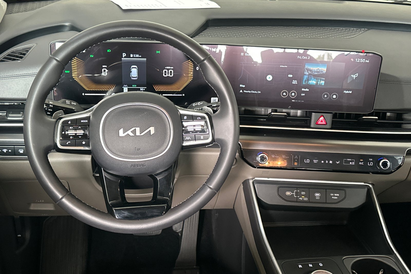 Used 2026 Kia Carnival LXS FWD image 15