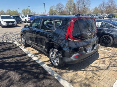 Used 2020 Kia Soul LX image 6