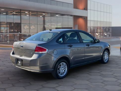 Used 2009 Ford Focus SE image 7