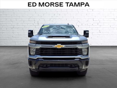 Used 2025 Chevrolet Silverado 2500 Custom w/ Custom Value Package AWD/4WD image 6
