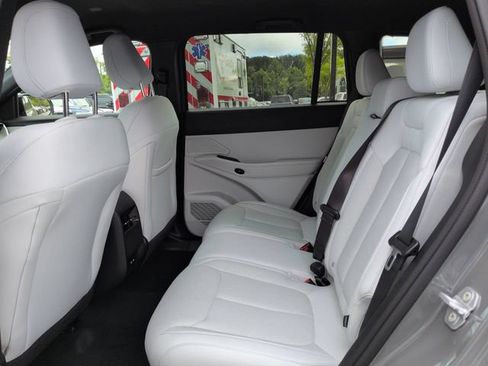 New 2026 Jeep Cherokee Laredo AWD/4WD image 13