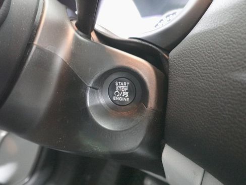 Used 2022 Jeep Renegade Latitude w/ Convenience Group image 21