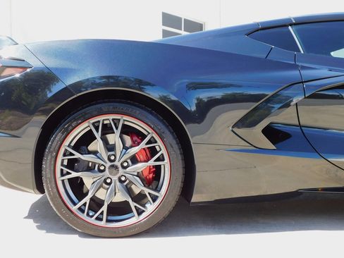 Used 2023 Chevrolet Corvette Stingray Premium Cpe w/ Z51 Performance Package RWD image 26