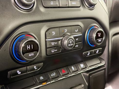 Used 2021 Chevrolet Silverado 1500 LT image 15
