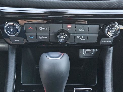 New 2026 Jeep Compass Latitude AWD/4WD image 11
