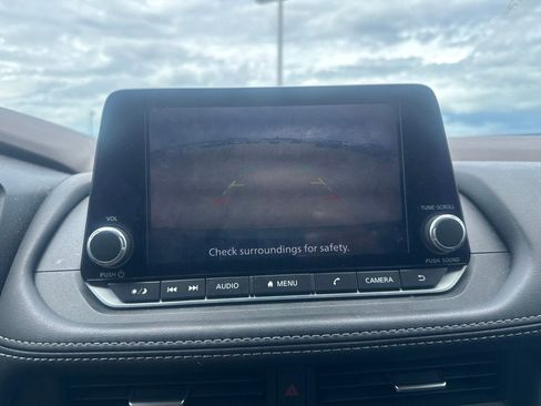 Certified 2023 Nissan Rogue S FWD image 39