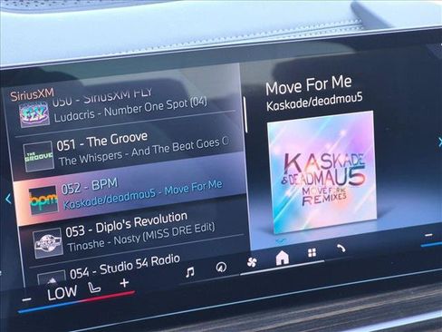 Used 2025 BMW X5 sDrive40i w/ Premium Package RWD image 14