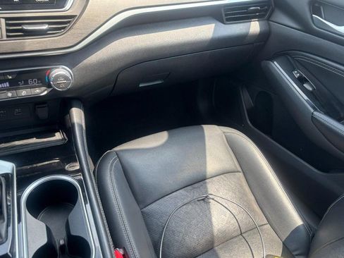 Used 2023 Nissan Altima 2.5 SL FWD image 16