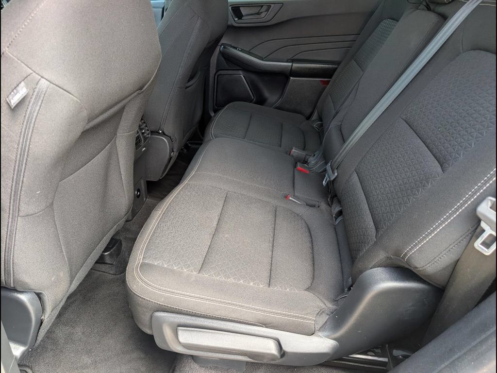 Used 2024 Ford Escape Active w/ Cold Weather Package FWD image 13