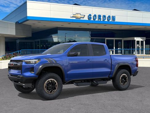New 2025 Chevrolet Colorado ZR2 w/ Technology Package image 2