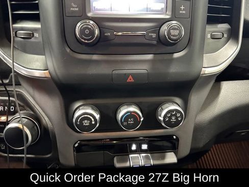 Used 2022 RAM 1500 Big Horn AWD/4WD image 3